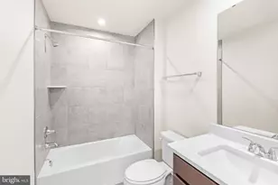 3404 Chester Aly, Hyattsville, MD 20782 - Photo 20