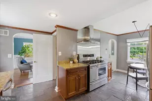 5721 Forest Rd, Cheverly, MD 20785 - Photo 16