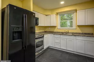 6007 Bradley Ln, Clinton, MD 20735 - Photo 6