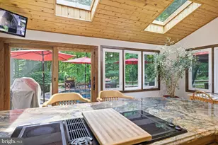 8404 Hollow Tree Ln, Upper Marlboro, MD 20772 - Photo 26