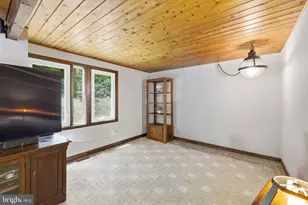 8404 Hollow Tree Ln, Upper Marlboro, MD 20772 - Photo 34