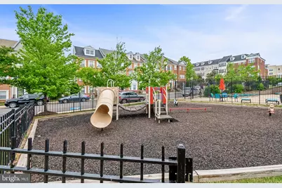 4211 Talmadge Circle, Suitland, MD 20746 - Photo 32