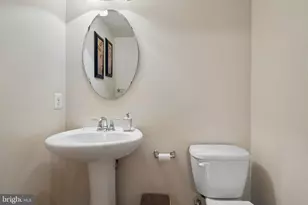 4211 Talmadge Cir, Suitland, MD 20746 - Photo 22