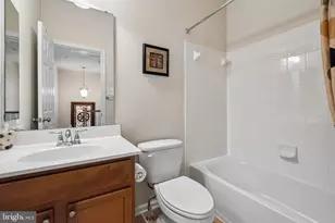4211 Talmadge Cir, Suitland, MD 20746 - Photo 10