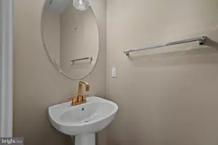 9808 Smithview Pl, Lanham, MD 20706 - Photo 20