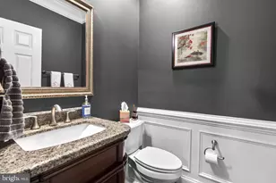 7239 Windsor Ln, Hyattsville, MD 20782 - Photo 22