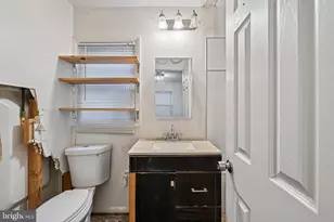4007 Forest Grove Dr, Suitland, MD 20746 - Photo 12