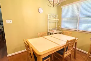 5218 Kenstan Dr, Temple Hills, MD 20748 - Photo 4