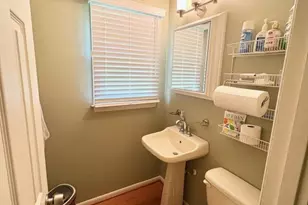 5218 Kenstan Dr, Temple Hills, MD 20748 - Photo 16