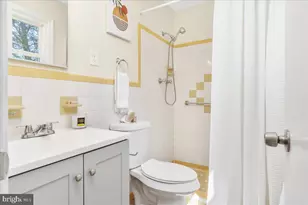 8004 Malcolm Rd, Clinton, MD 20735 - Photo 14