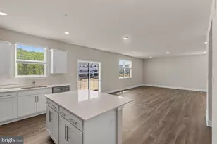 5210 Manor Park Dr, Upper Marlboro, MD 20772 - Photo 10