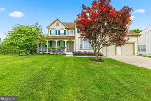 12304 Thomas Prospect Dr, Bowie, MD 20720 - Photo 2