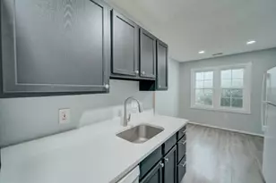 2048 N Anvil Ln, Temple Hills, MD 20748 - Photo 18