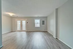 2048 N Anvil Ln, Temple Hills, MD 20748 - Photo 6