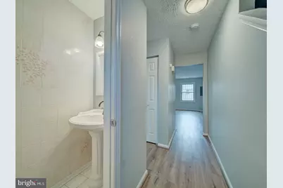 2048 N Anvil Lane, Temple Hills, MD 20748 - Photo 4