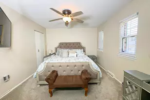 8028 Sandy Spring Rd, Laurel, MD 20707 - Photo 14