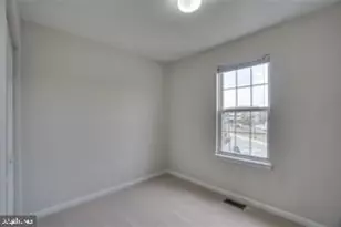 6981 Walker Mill Rd, Capitol Heights, MD 20743 - Photo 12
