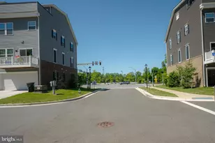 8210 Goldstone Ct, Hyattsville, MD 20785 - Photo 42