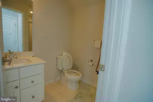 8210 Goldstone Ct, Hyattsville, MD 20785 - Photo 14