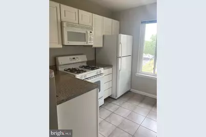 4709 Tecumseh Street #301, College Park, MD 20740 - Photo 8