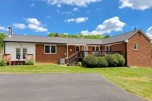 12421 Parker Ln, Clinton, MD 20735 - Photo 2