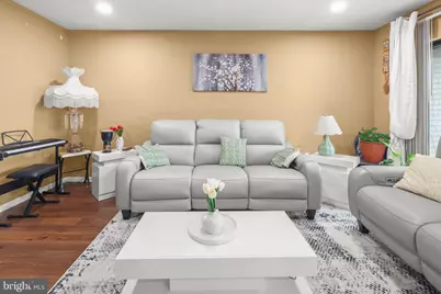 6946 Hanover Parkway #301, Greenbelt, MD 20770 - Photo 2
