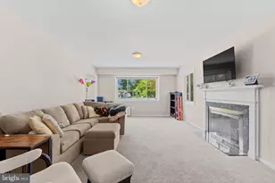 2406 Kenly Pl, Bowie, MD 20715 - Photo 4