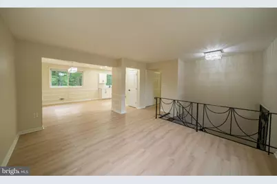 5733 Joan Lane, Temple Hills, MD 20748 - Photo 8