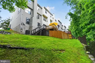 1614 Deep Gorge Ct, Oxon Hill, MD 20745 - Photo 32