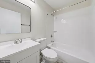 8209 Londonderry Ct, Laurel, MD 20707 - Photo 14