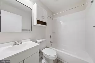 8209 Londonderry Ct, Laurel, MD 20707 - Photo 16