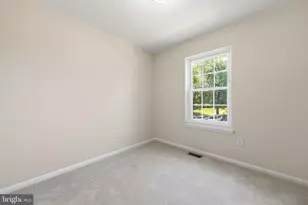 8209 Londonderry Ct, Laurel, MD 20707 - Photo 14