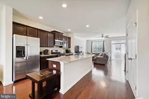 9524 Smithview Pl, Lanham, MD 20706 - Photo 12