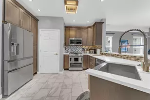3146 Irma Ct, Suitland, MD 20746 - Photo 16