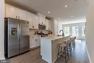 2503 Emerald Branch Dr, Hyattsville, MD 20782 - Photo 8