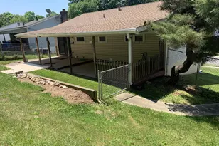 7950 Dellwood Ave, Lanham, MD 20706 - Photo 4
