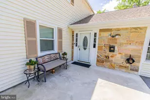 2004 Alban Ln, Bowie, MD 20716 - Photo 2