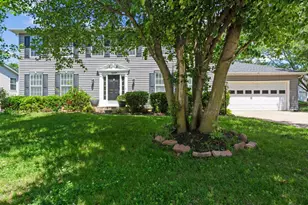 12204 Stanfield Ct, Bowie, MD 20720 - Photo 2