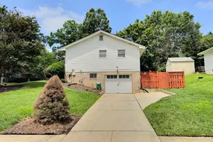 7610 Harpers Dr, Fort Washington, MD 20744 - Photo 2