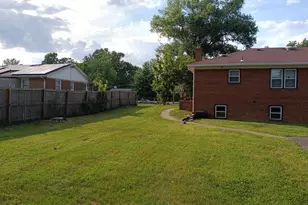 5717 Chris Mar Ave, Clinton, MD 20735 - Photo 2
