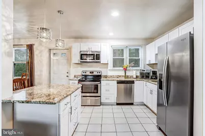 6207 Walton Avenue, Suitland, MD 20746 - Photo 2