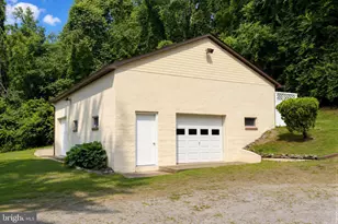 23401 Hawkins Dr, Aquasco, MD 20608 - Photo 4