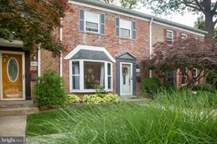 7812 Lakecrest Dr, Greenbelt, MD 20770 - Photo 1