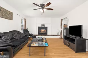12112 Faith Ln, Bowie, MD 20715 - Photo 10