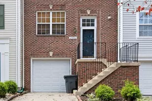 2406 Lemontree Ln, Springdale, MD 20774 - Photo 2