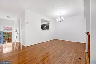 2406 Lemontree Ln, Springdale, MD 20774 - Photo 6