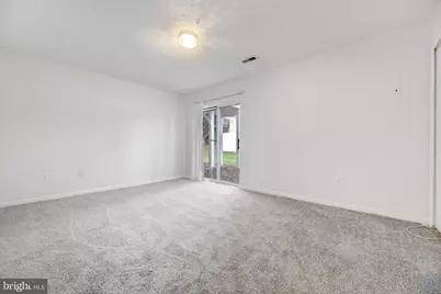 2406 Lemontree Lane, Springdale, MD 20774 - Photo 18