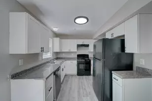 4708 Snowflower Blvd, Oxon Hill, MD 20745 - Photo 18