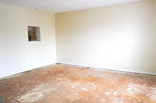 11422 Running Bear Ct, Beltsville, MD 20705 - Photo 2