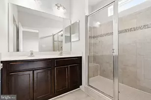 7427 Wood Mdw Wy, Lanham, MD 20706 - Photo 16